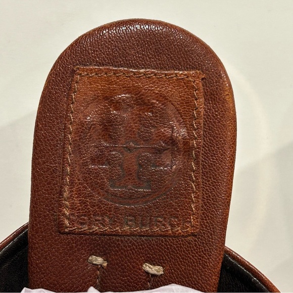 Tory Burch Women's Leather Kathryn Leather Gold Grommet Sandals, Size 5, Brown - Picture 2 of 8